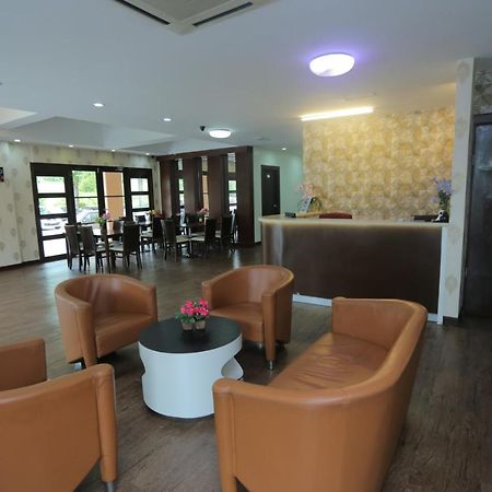 Jam Hotel Kota Warisan Sepang @ Erl Salak Tinggi, Klia 1-2 & F1 外观 照片