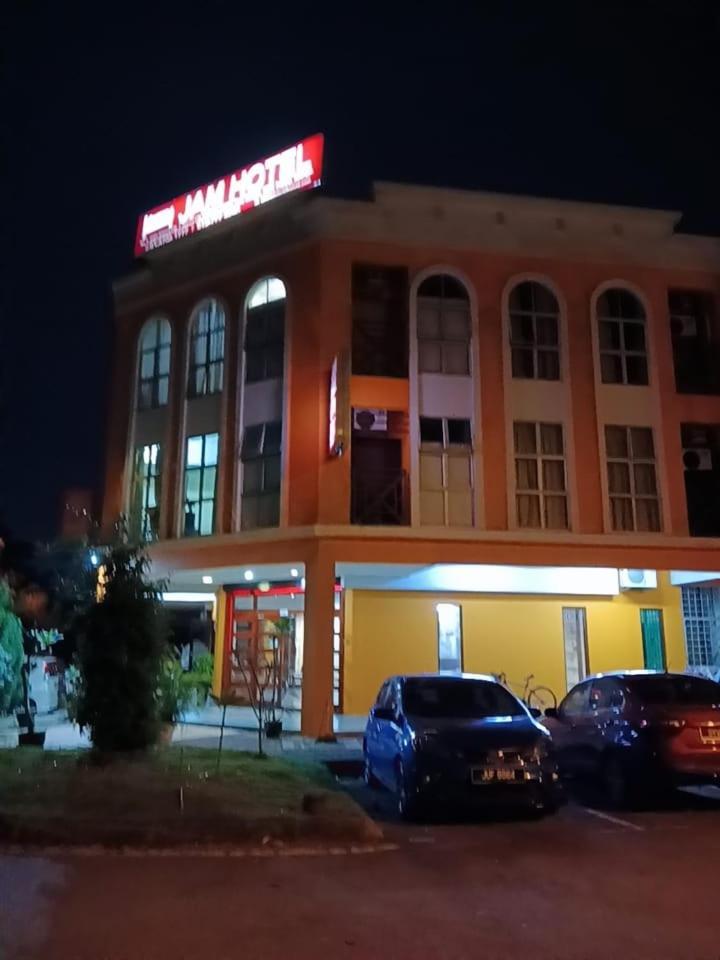 Jam Hotel Kota Warisan Sepang @ Erl Salak Tinggi, Klia 1-2 & F1 外观 照片