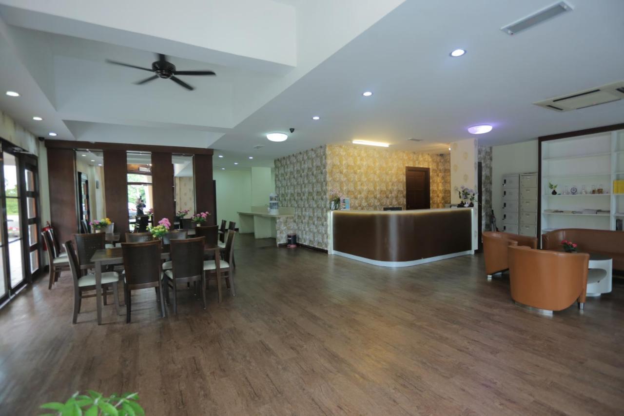 Jam Hotel Kota Warisan Sepang @ Erl Salak Tinggi, Klia 1-2 & F1 外观 照片