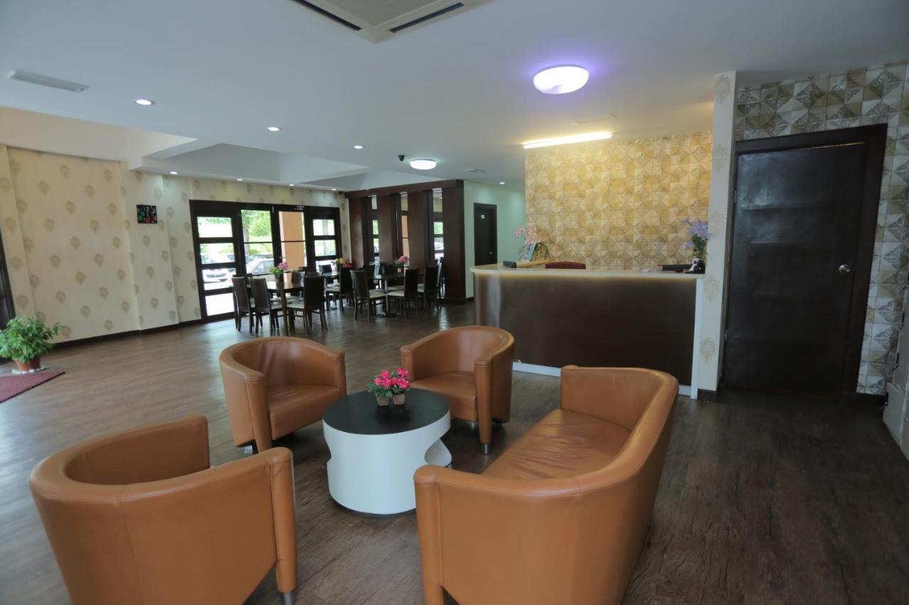 Jam Hotel Kota Warisan Sepang @ Erl Salak Tinggi, Klia 1-2 & F1 外观 照片